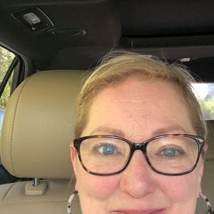 Meet your Posher, Brenda